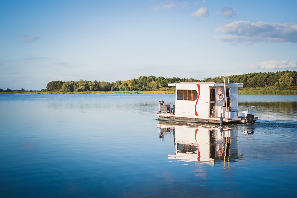 Ostsee-Infos-247.de- Ostsee Infos & Ostsee Tipps | Urlaub auf einem Hausboot: BestFewo verrt die besten Ziele ( Daniel Drfler)